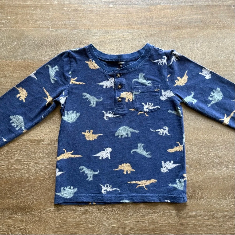 🐻 2/$25 • Bundle • Adventure & Dino Long Sleeved Tees + Skinny Jeans